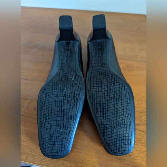 Vintage Salvatore Ferragamo Black Pumps, 8 NARROW, EUC - Picture 9 of 10